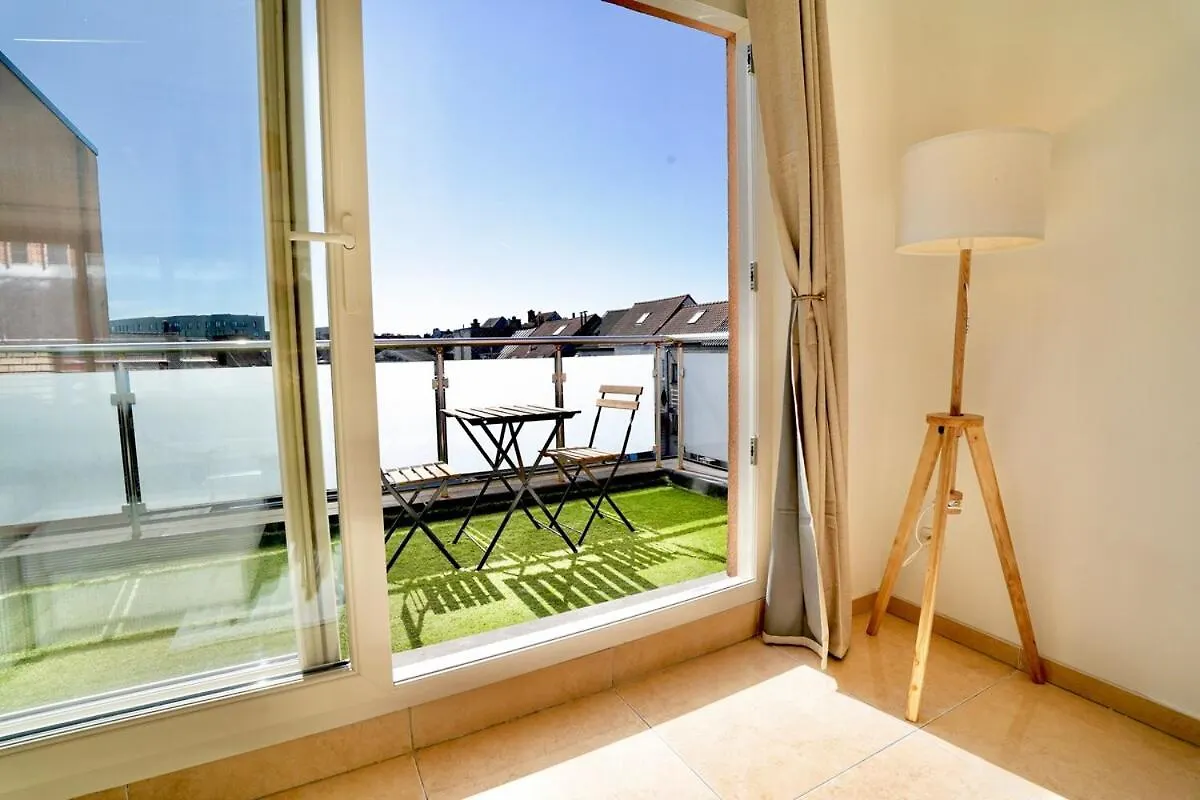 Apartment Penthouse With A Neo-Gothic Parish Church View Ghent